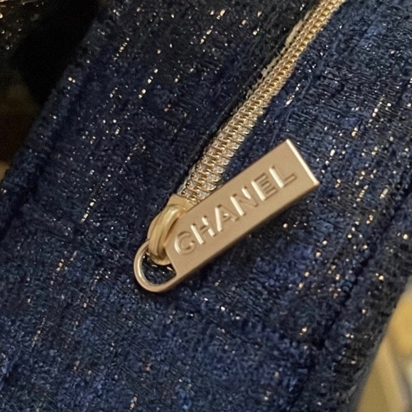 CHANEL ALLURE GIFT SET Holiday 2023 - Picture 2 of 4